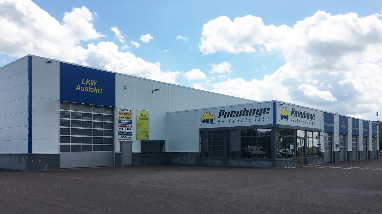 Pneuhage Reifen und Autoservice, Hallesche Landstraße in Bernburg (Saale)
