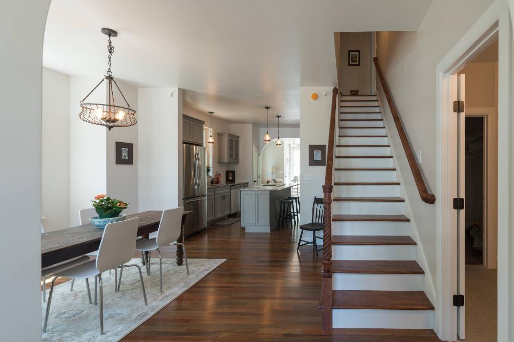 Maple and Main Realty - Florence, MA