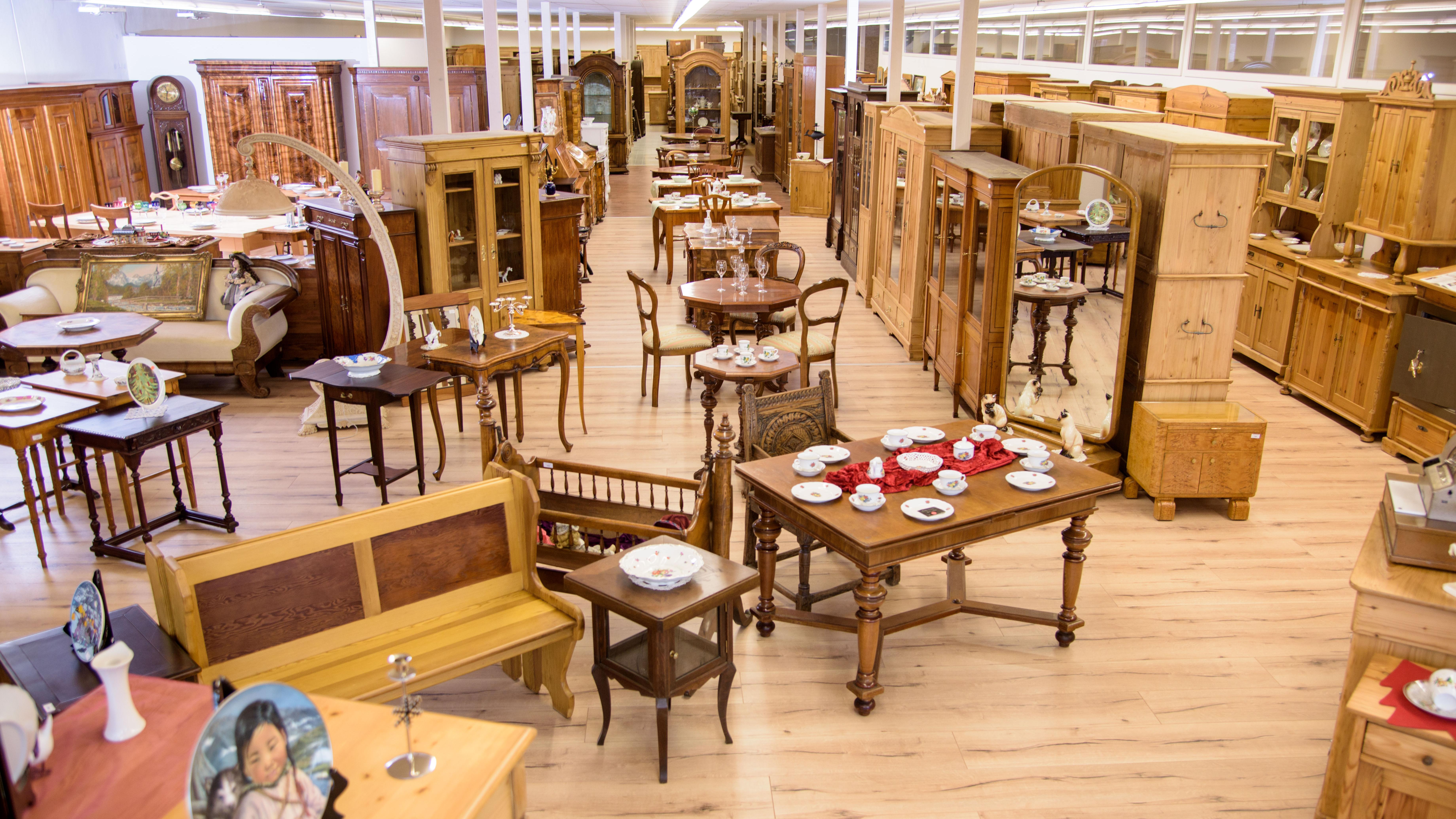 Antik-Eck Jürgen Pfau e.K., Gottlieb-Daimler-Straße in Pfungstadt