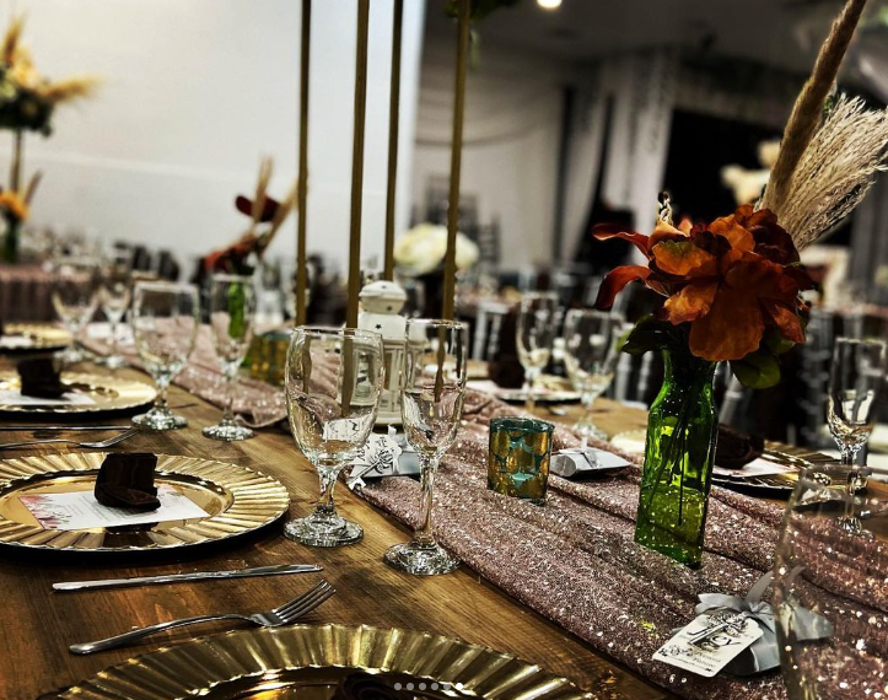 Queen Royal - Mesa, AZ