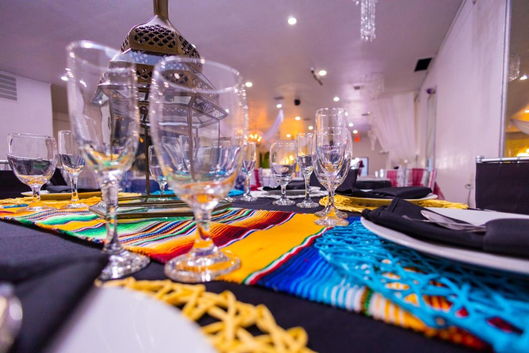 Queen Royal - Mesa, AZ