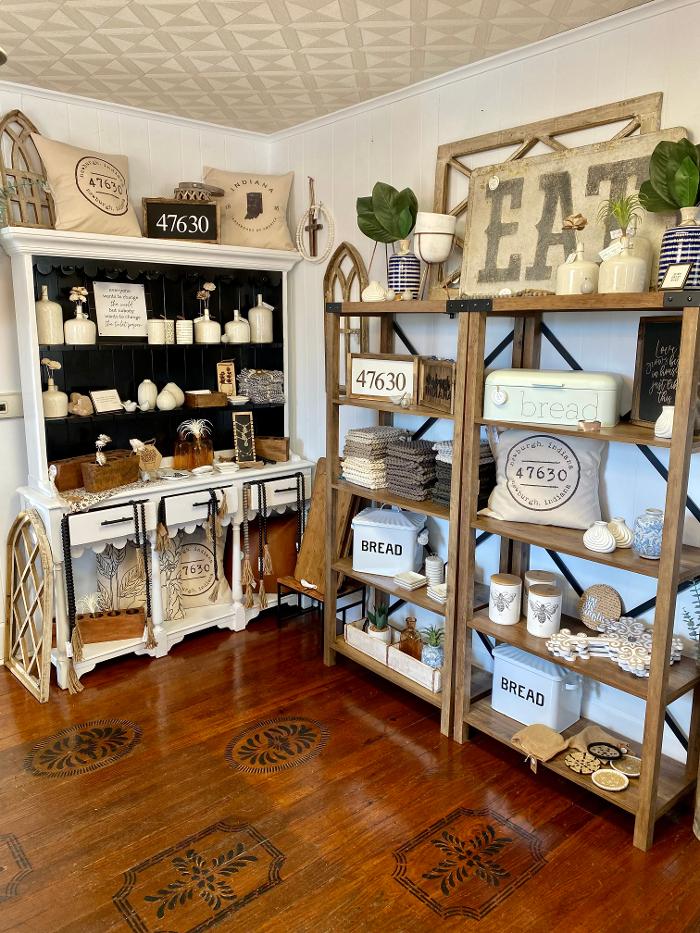 Willow Poppy - Newburgh, IN