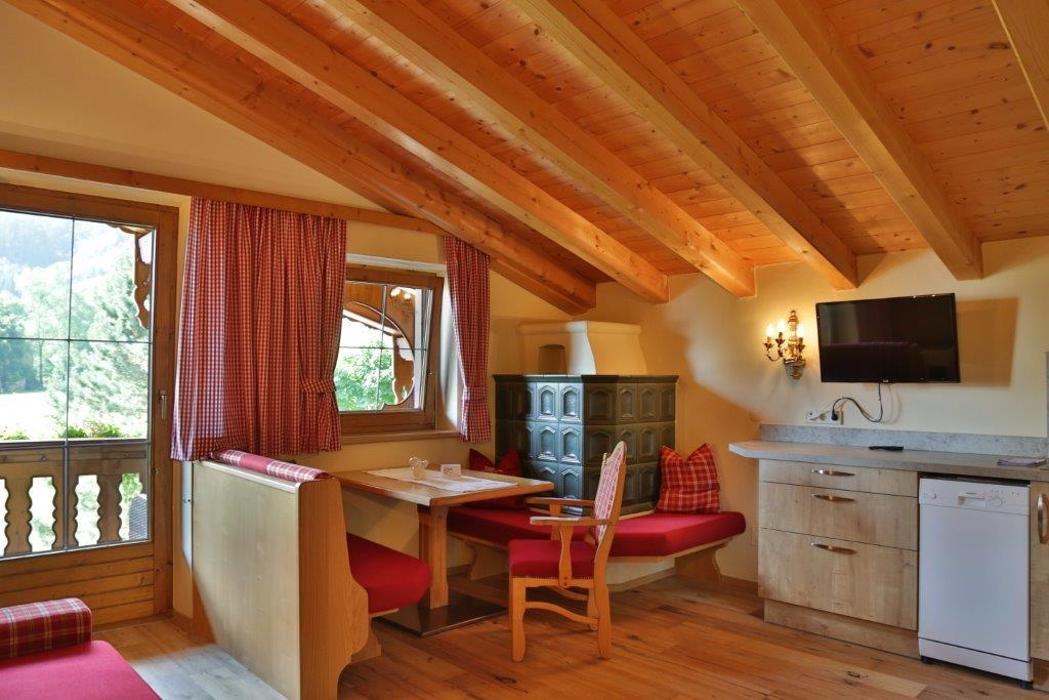 Appartements Landhaus Karwendel Pertisau am Achensee, Wiesengasse in Pertisau