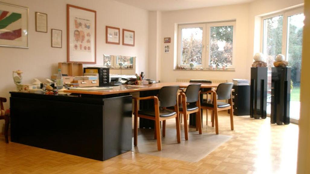 Institut für Sprachtherapie Dr. paed. Boris Hartmann (dbs) Carla Hartmann (B.Sc.), Petersenstraße in Köln