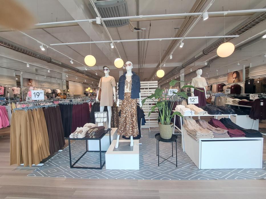 Takko Fashion, Saarbrücker Straße in Heusweiler