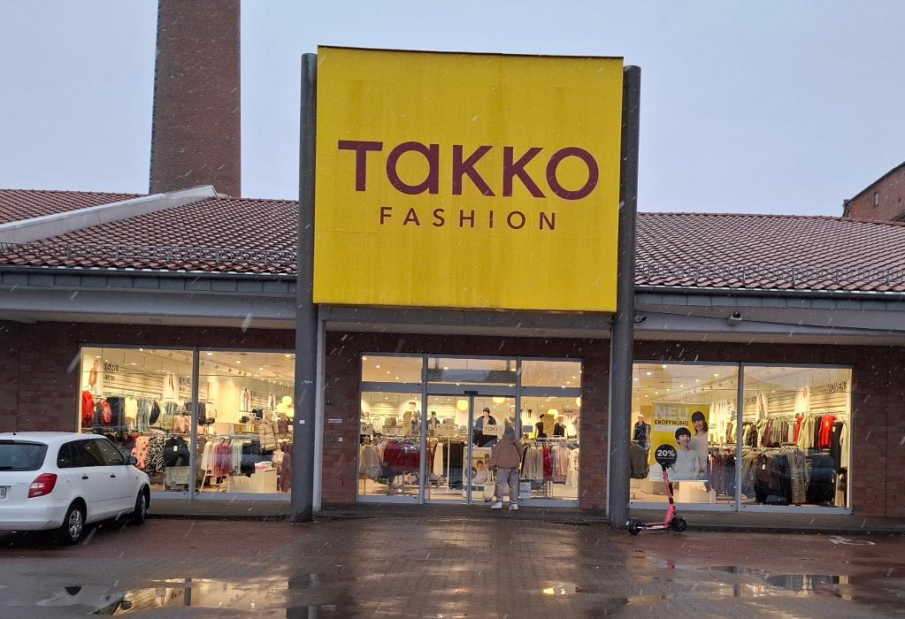 Takko Fashion, Halberstädter Straße in Magdeburg
