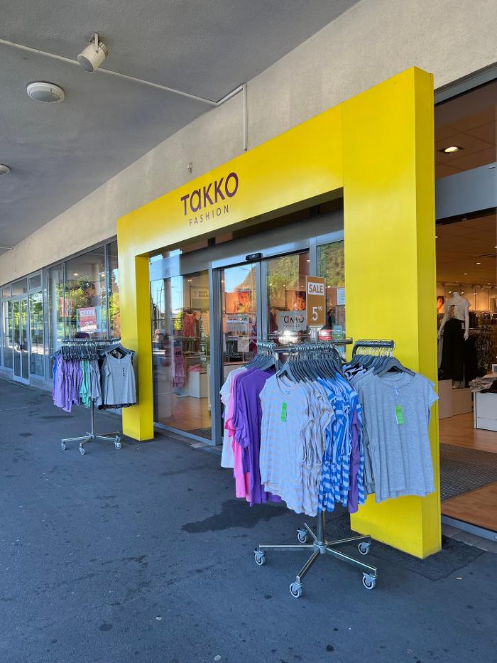 maxi blue takko fashion