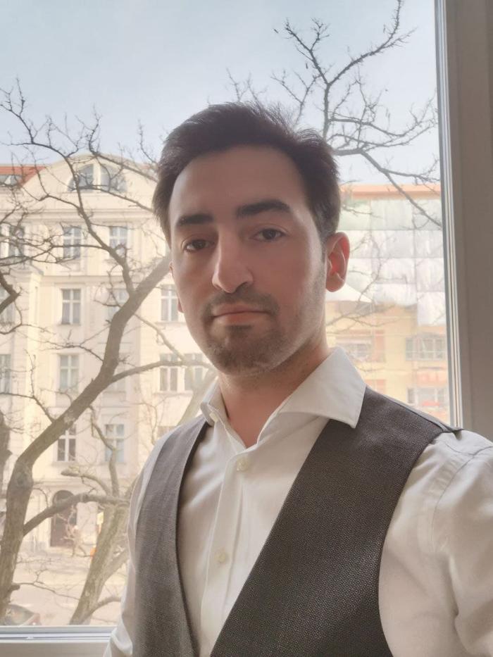 ERGO Versicherung Mohsen Karimi, Pulvermühlenweg in Berlin