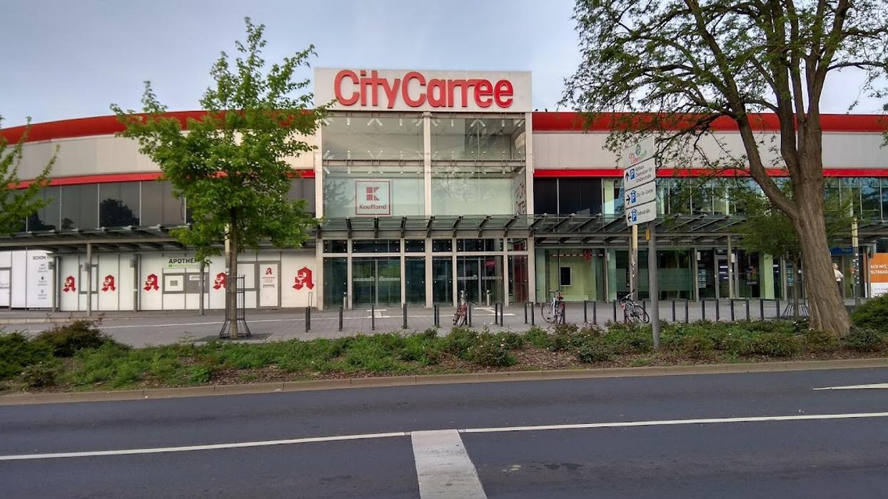 BRAWO Carree Salzgitter, Albert-Schweitzer-Straße in Salzgitter