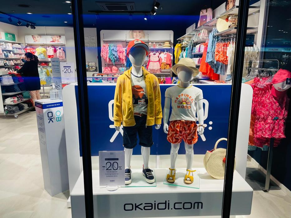 OKAIDI ZURICH HAUPTBAHNHOF, Bahnhof Passage in Zürich