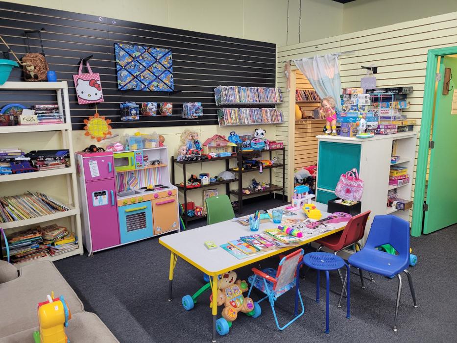 Steered Straight Too Furniture & Thrift Image