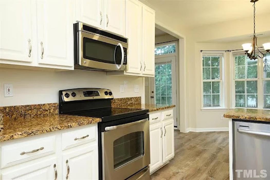 Topsail Elite Cleaning and Organizing, LLC - Sneads Ferry, NC