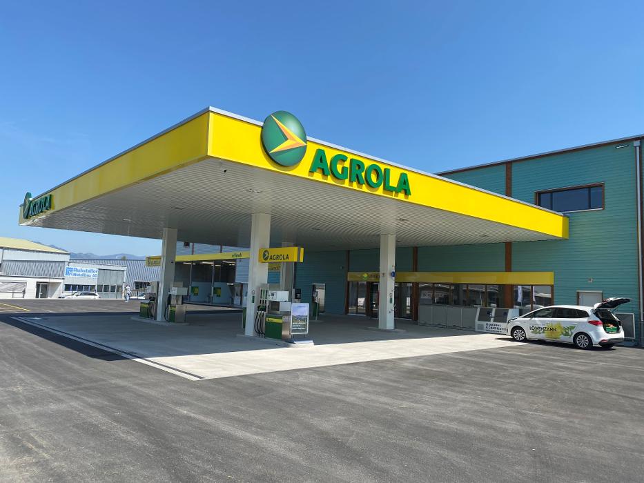 AGROLA Tankstelle & LAVEBA Shop Wangen, Hämmerli in Wangen