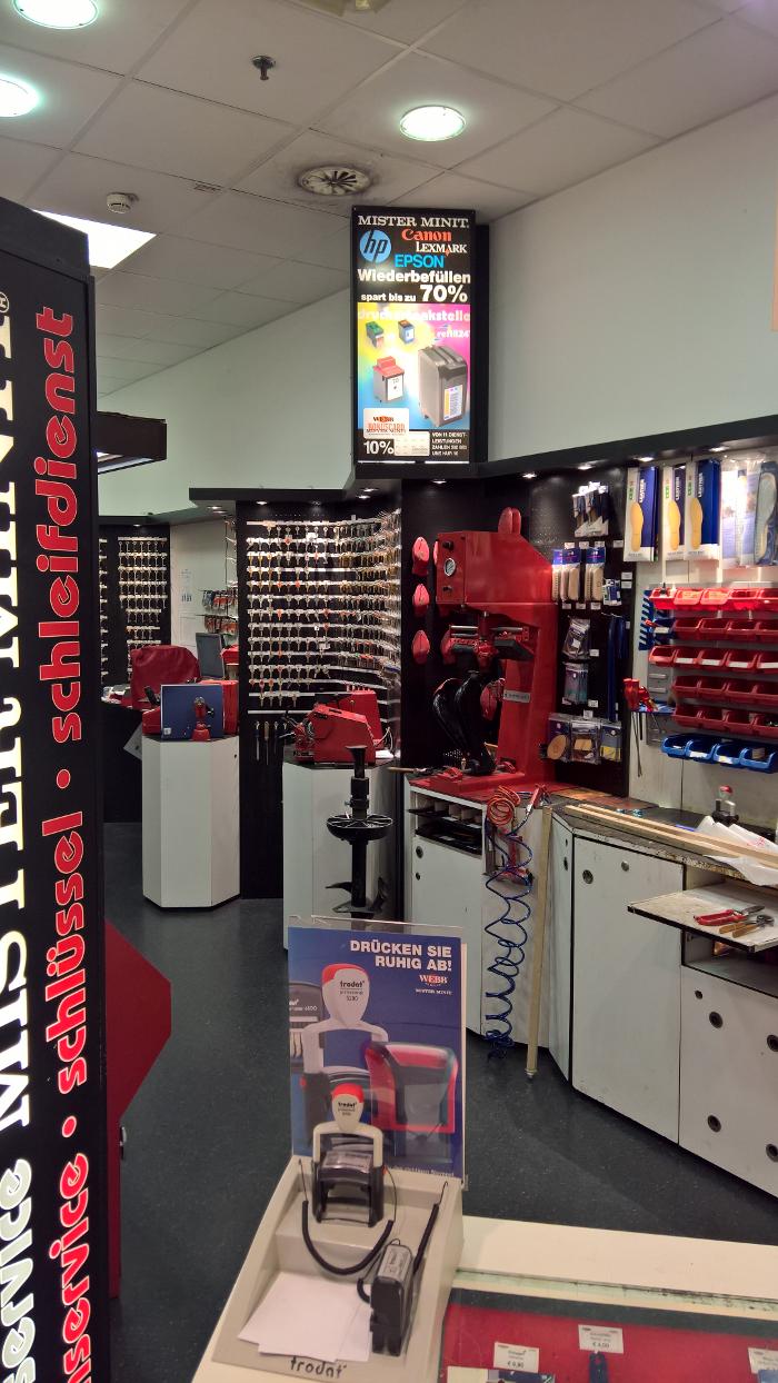 MISTER MINIT - Schlüssel & Schuhreparatur, Blütenstraße in Linz