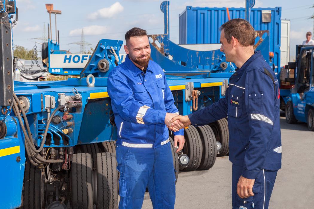 PIRTEK 24/7 mobiler Hydraulikservice Eifel, An der Zikkurat in Mechernich