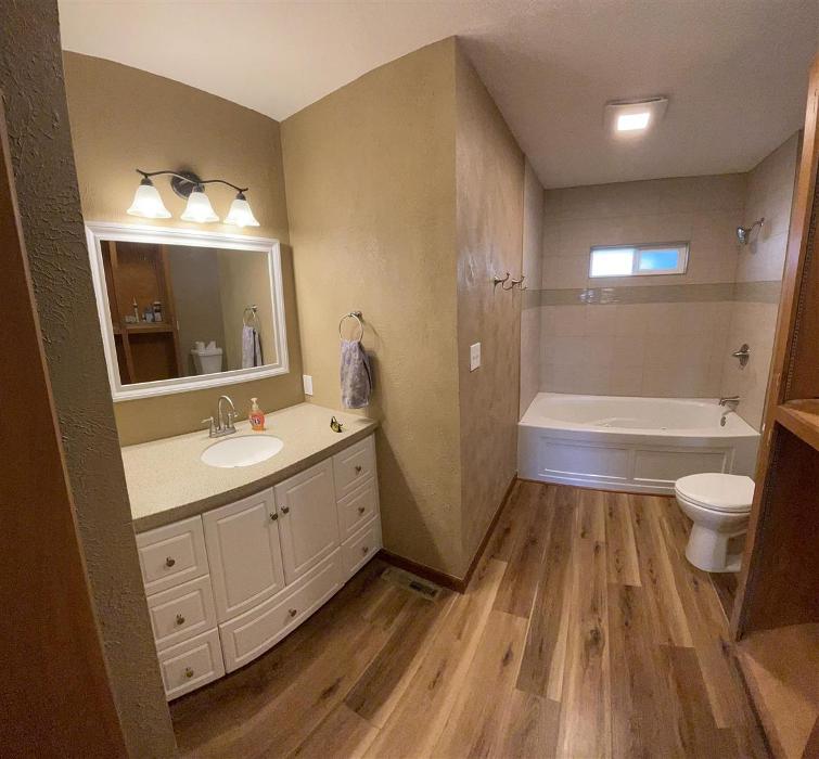 Craftsmen & Co LLC - Klamath Falls, OR