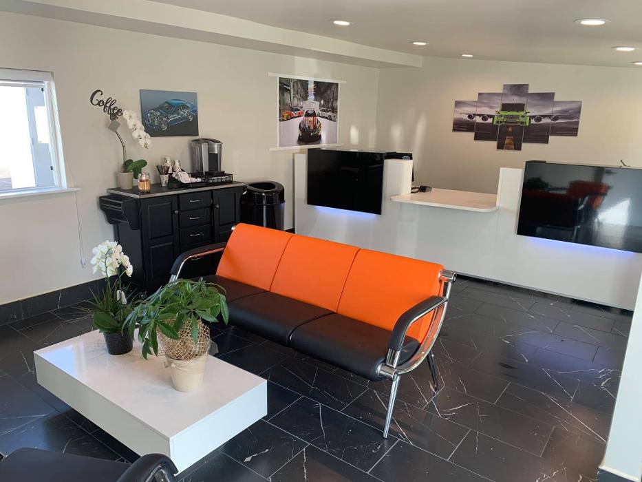 Benz 'N Beamers - Lomita, CA