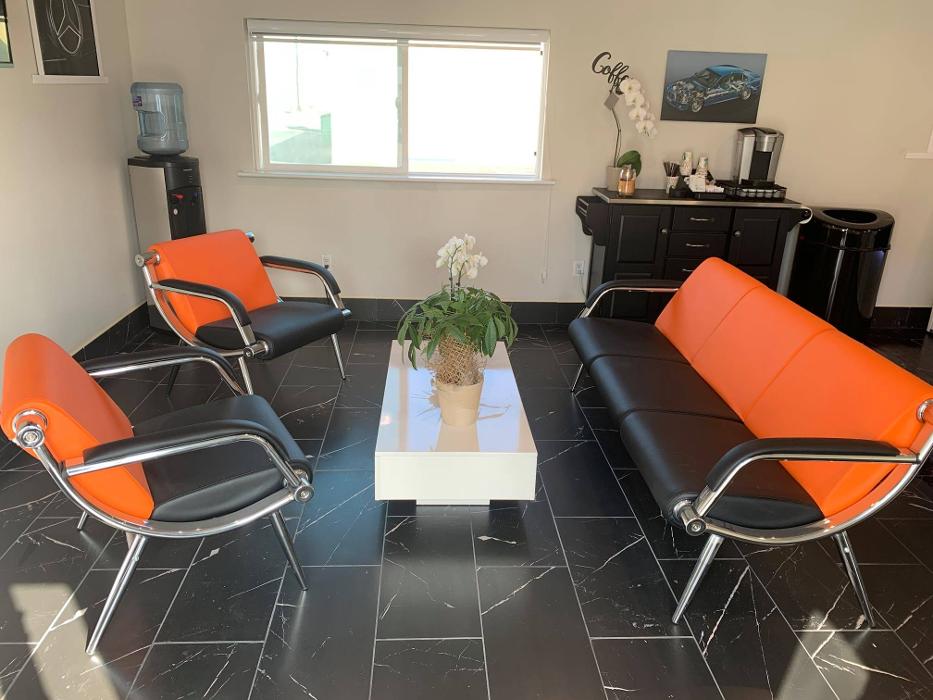 Benz 'N Beamers - Lomita, CA