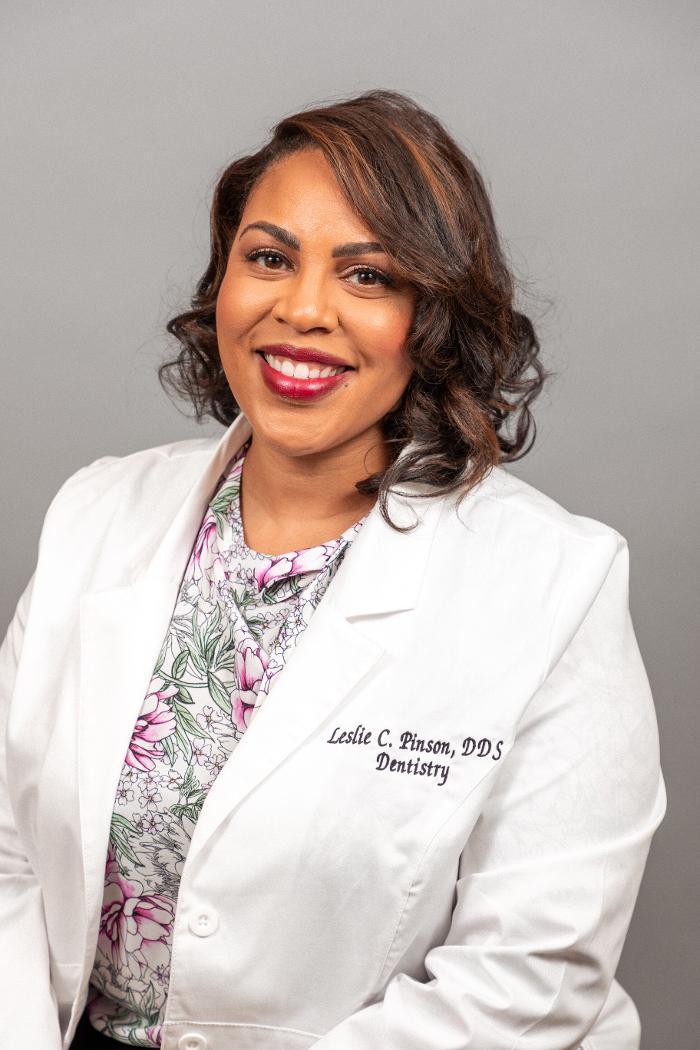 Leslie C. Pinson, DDS Logo