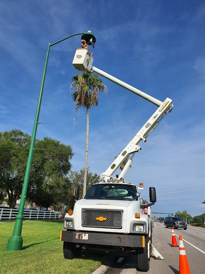 Commercial Lighting & Electrical Inc. Image