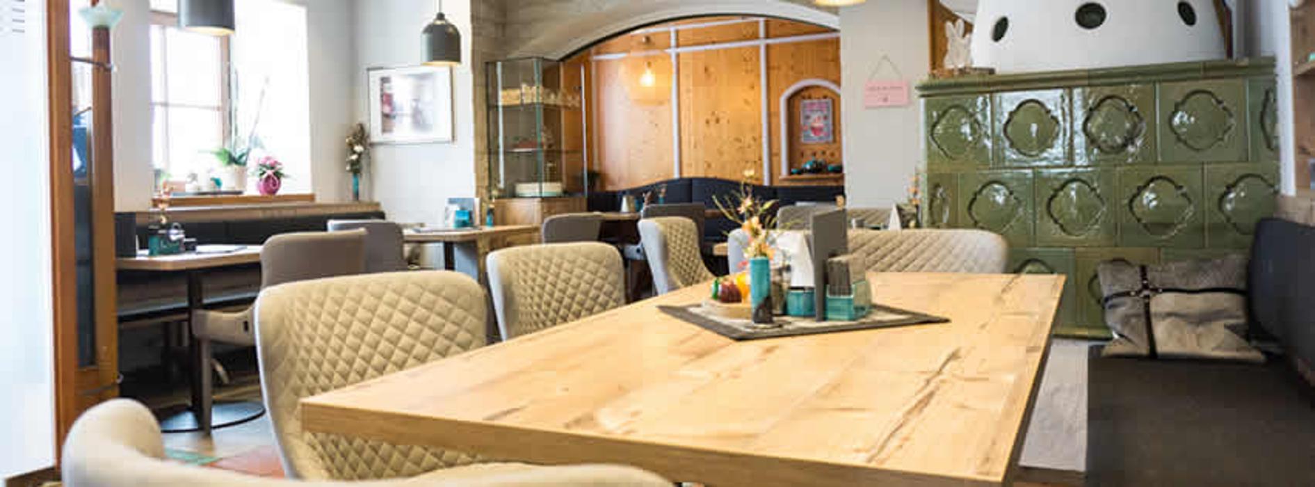 Julia´s Kuchenstüberl Volders, Bundesstraße in Volders