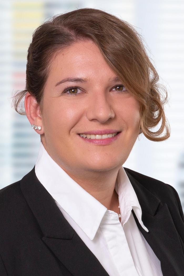 ERGO Versicherung Veronika Kerler, Obere Anwand in Lauben