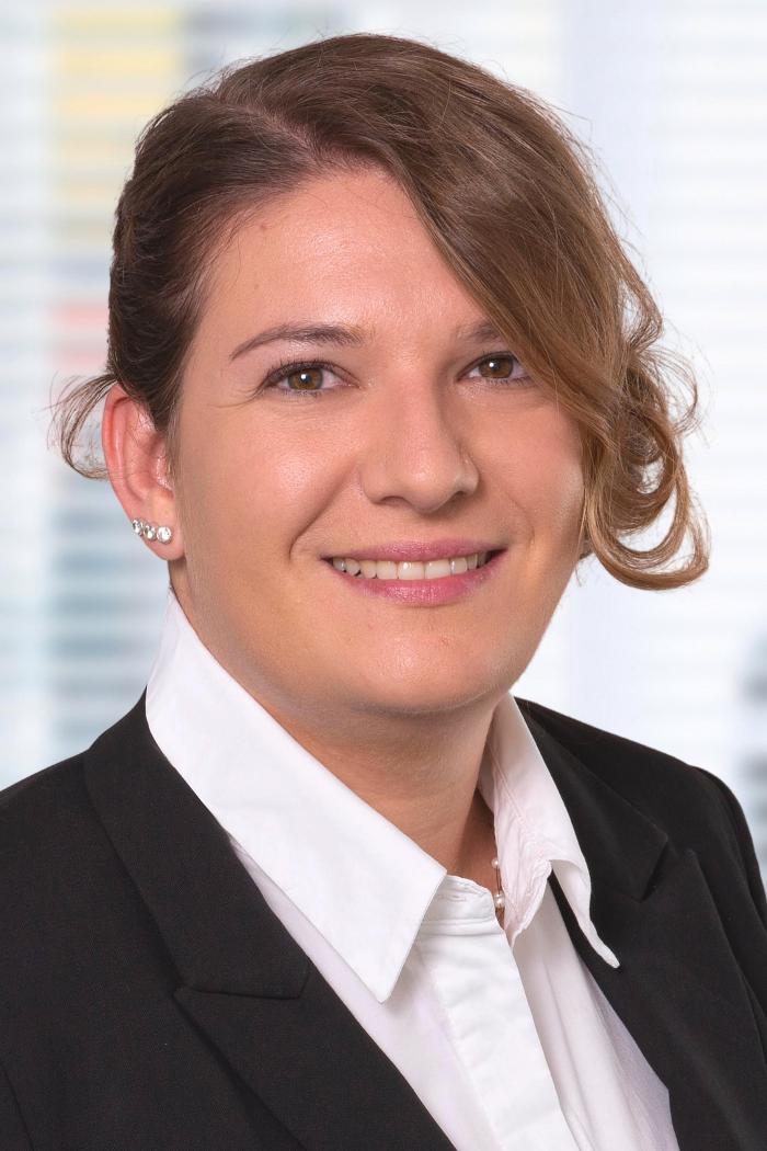 ERGO Versicherung Veronika Kerler, Obere Anwand in Lauben