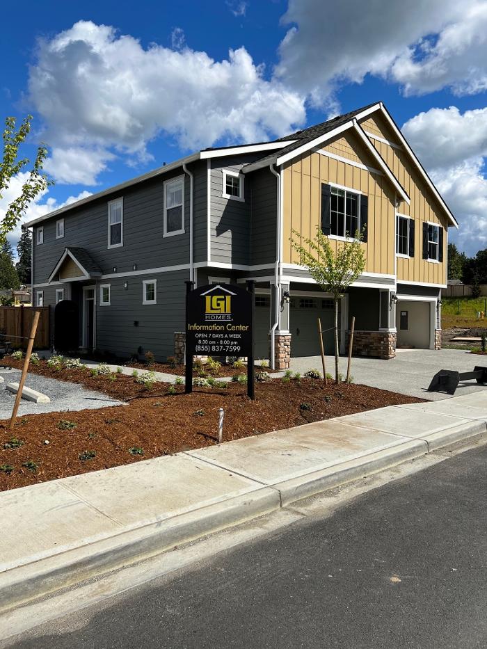 LGI Homes - Gilman Walk Image