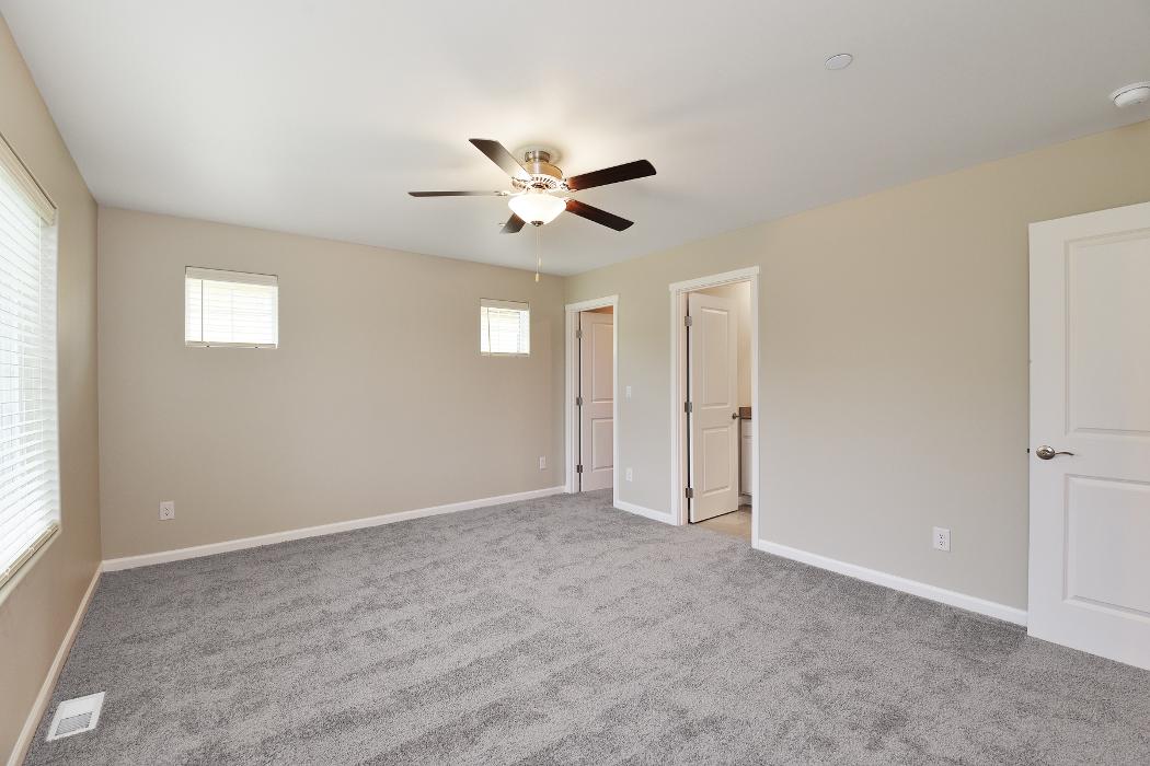 LGI Homes - Gilman Walk Image