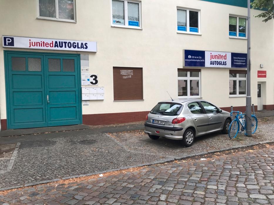 junited AUTOGLAS Berlin Nord/West, Saalmannstraße in Berlin