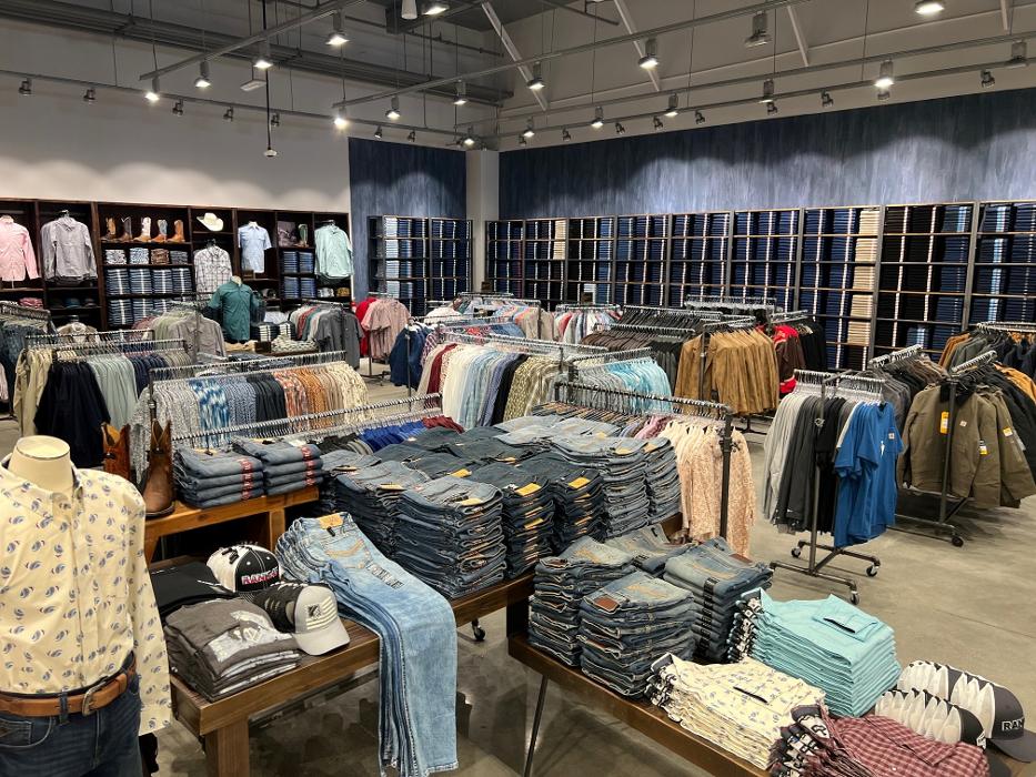 Boot Barn - Lompoc, CA