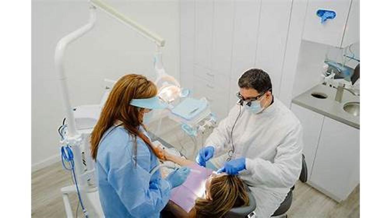 Reza Dental Care - South Gate, CA
