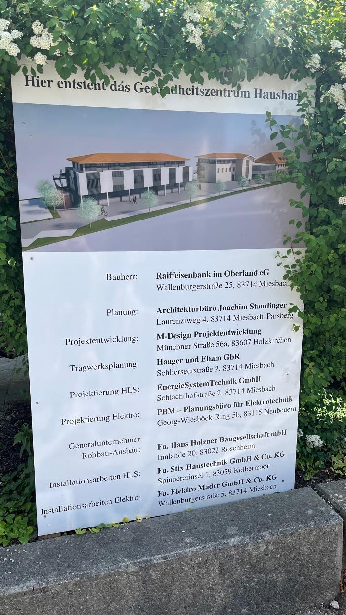 Gesundheitszentrum Hausham, Bahnhofstraße in Hausham