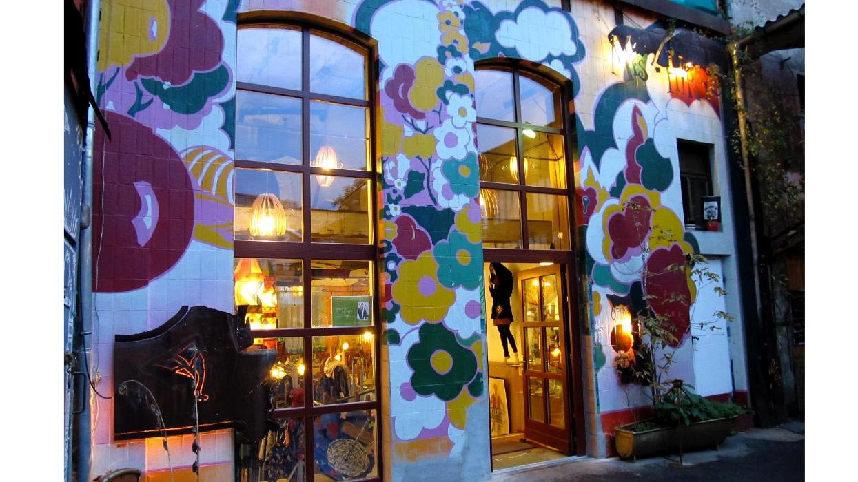 Mrs. Hippie Textilhandelsgesellschaft mbH, Karl-Liebknecht-Straße in Leipzig