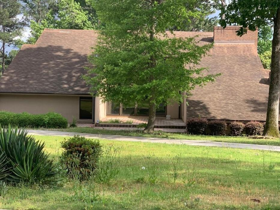 Casas Properties Image