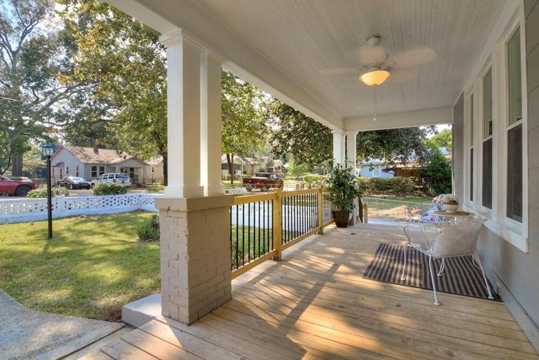 Casas Properties Image