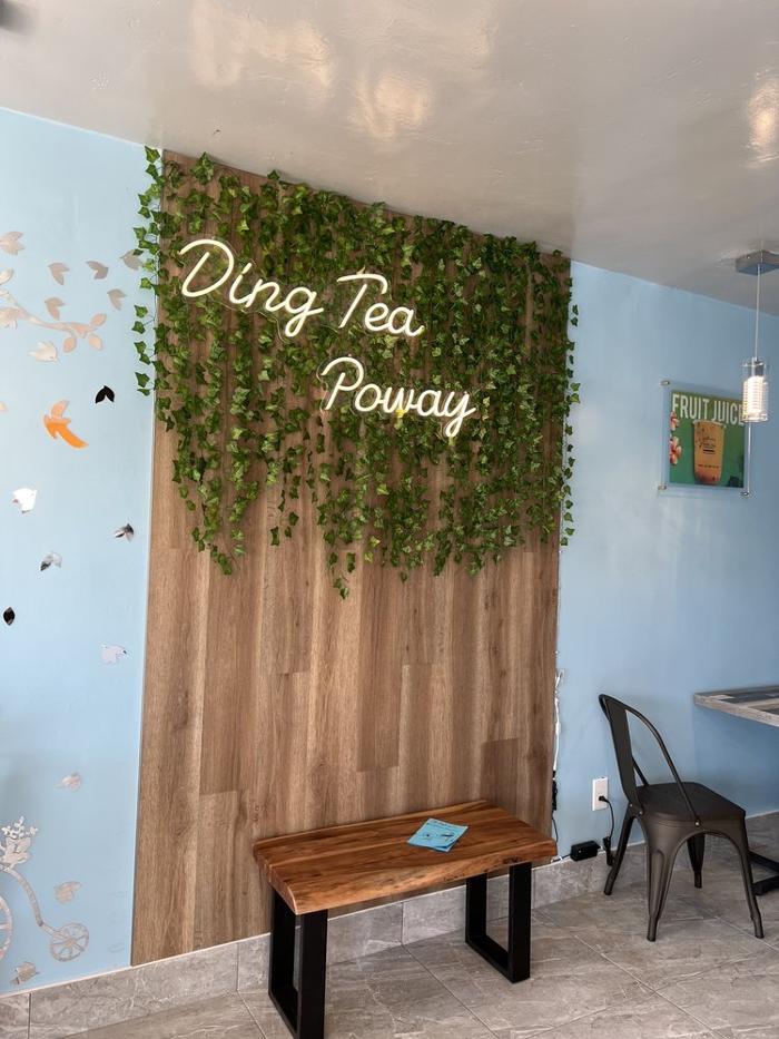 Ding Tea Poway - Poway, CA