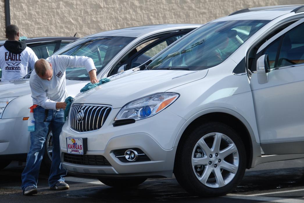 Eagle Auto Wash & Detailing Salon - Topeka, KS