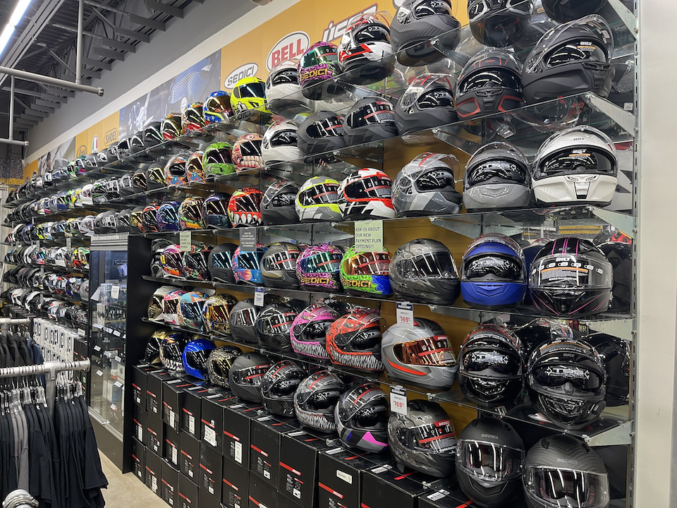 Helmet Wall