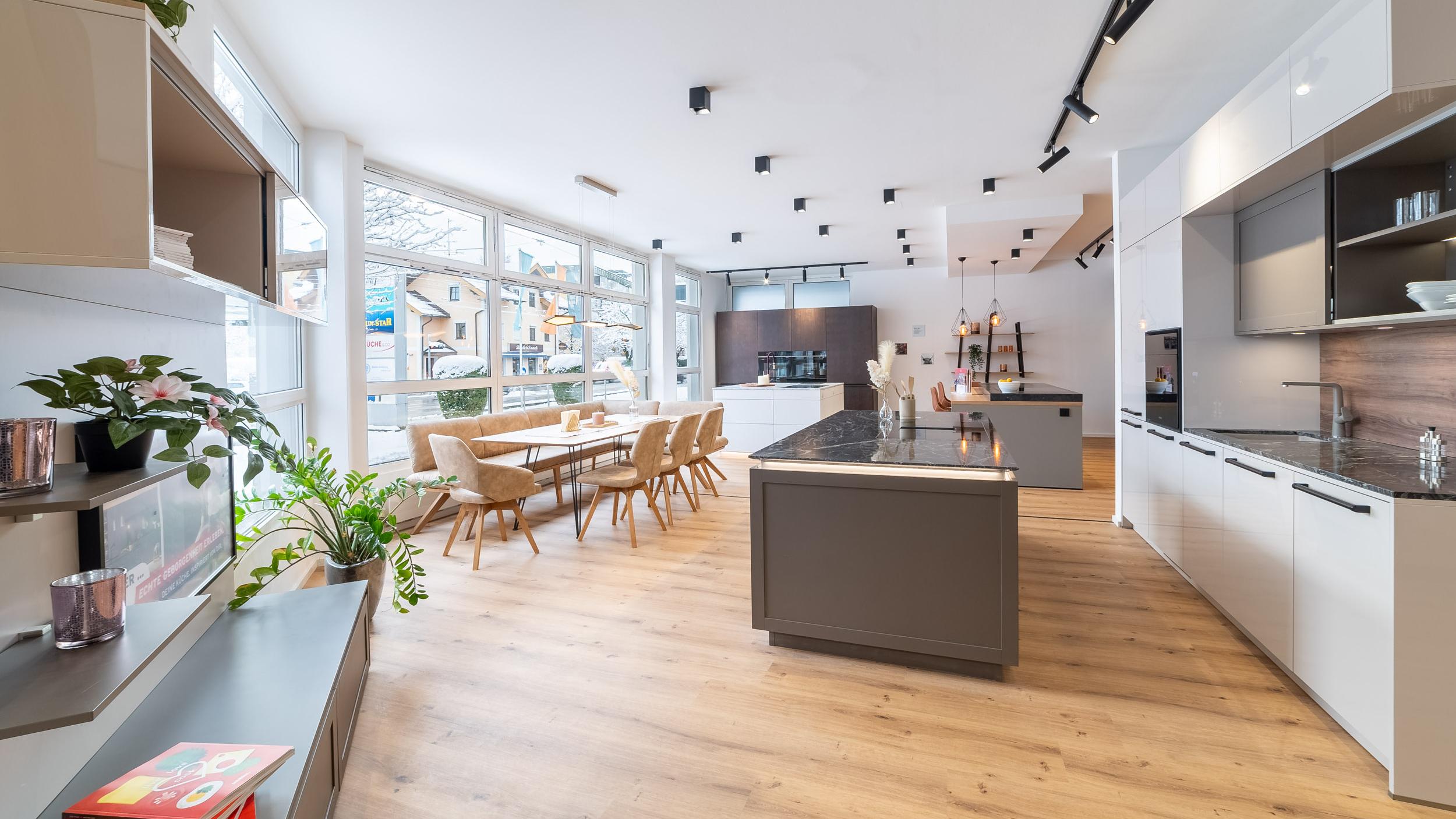 Küche&Co Salzburg, Maxglaner Hauptstraße in Salzburg