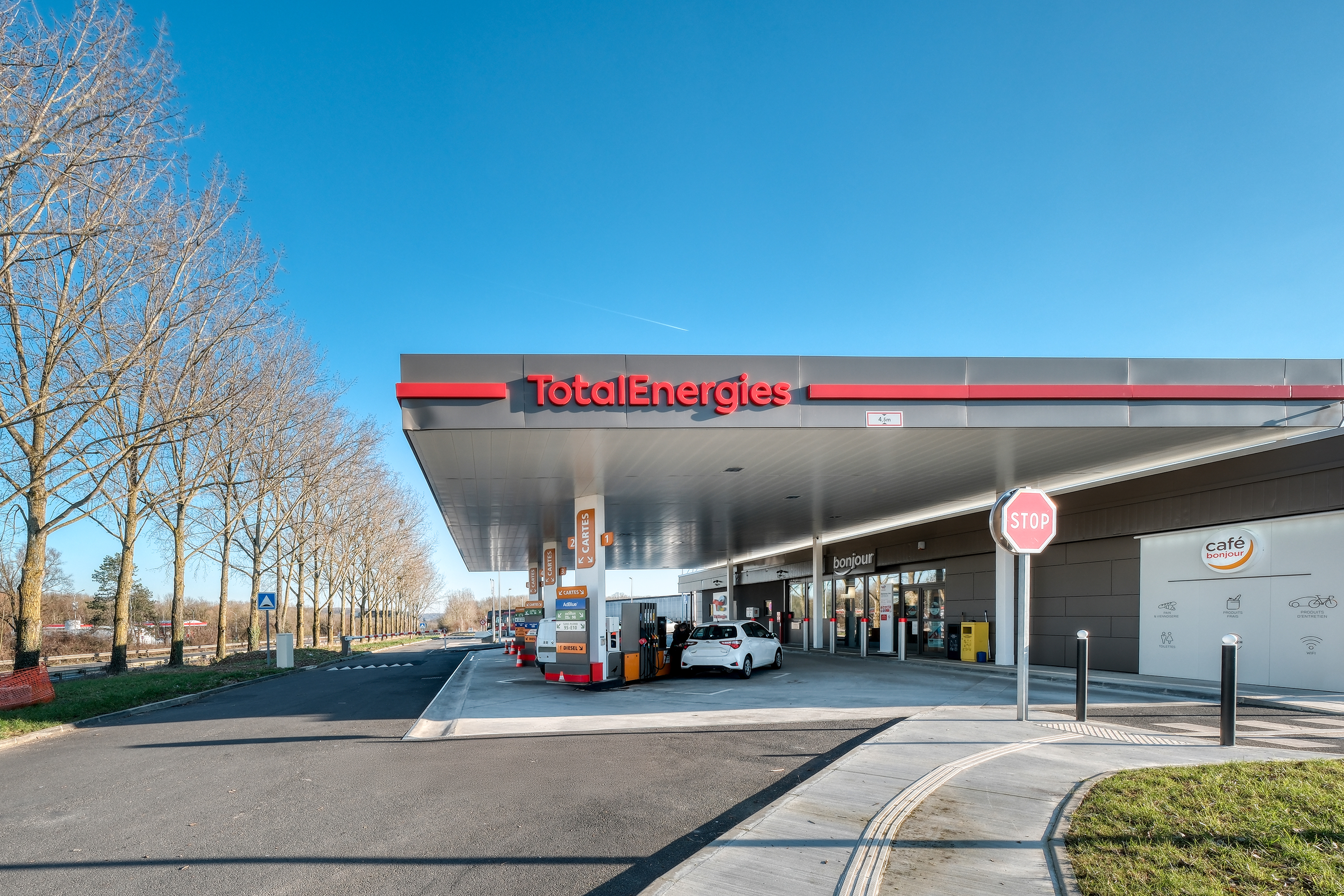 This is a picture representing NF080333 (FUELING) - RELAIS PLAINE FAVREUSE EST