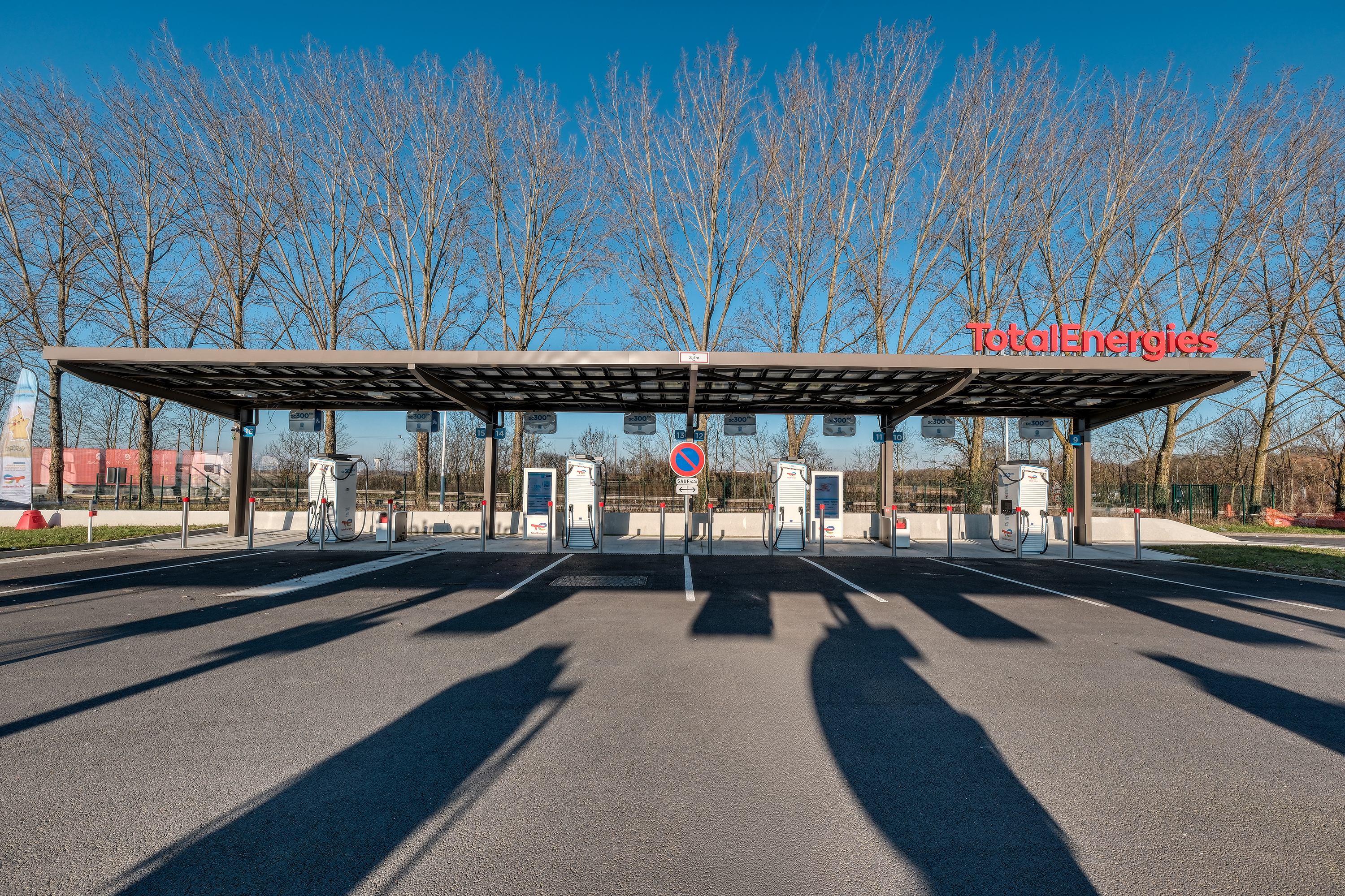 This is a picture representing NF080333 (FUELING) - RELAIS PLAINE FAVREUSE EST