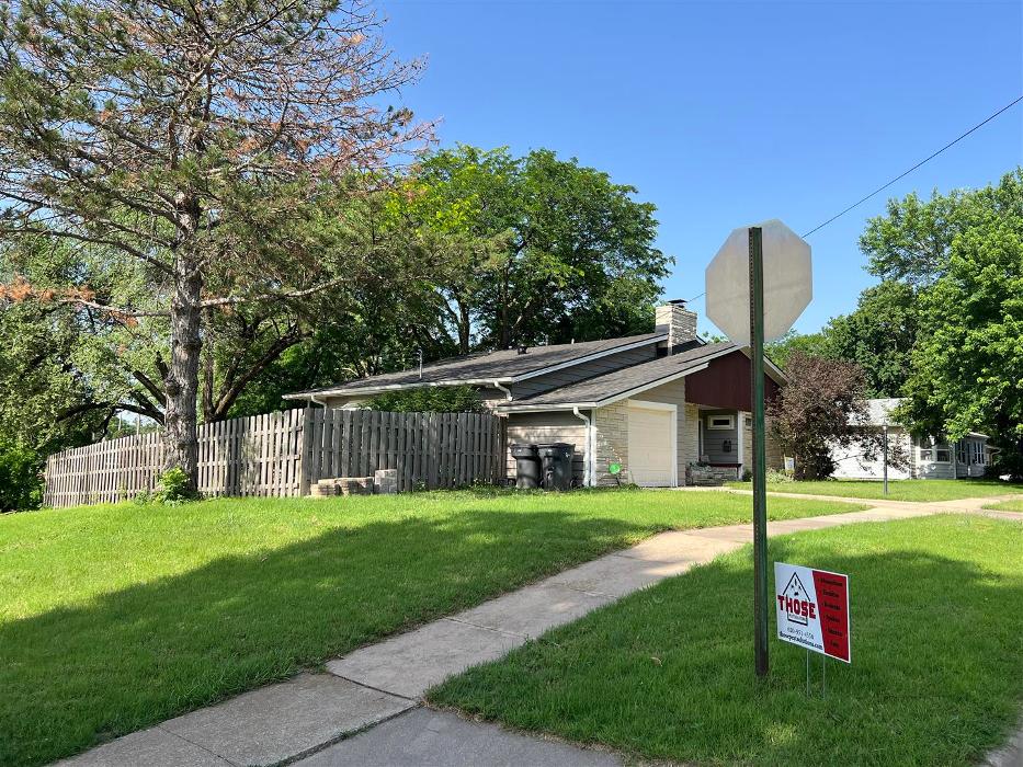 Those Pest Solutions LLC - Hesston, KS