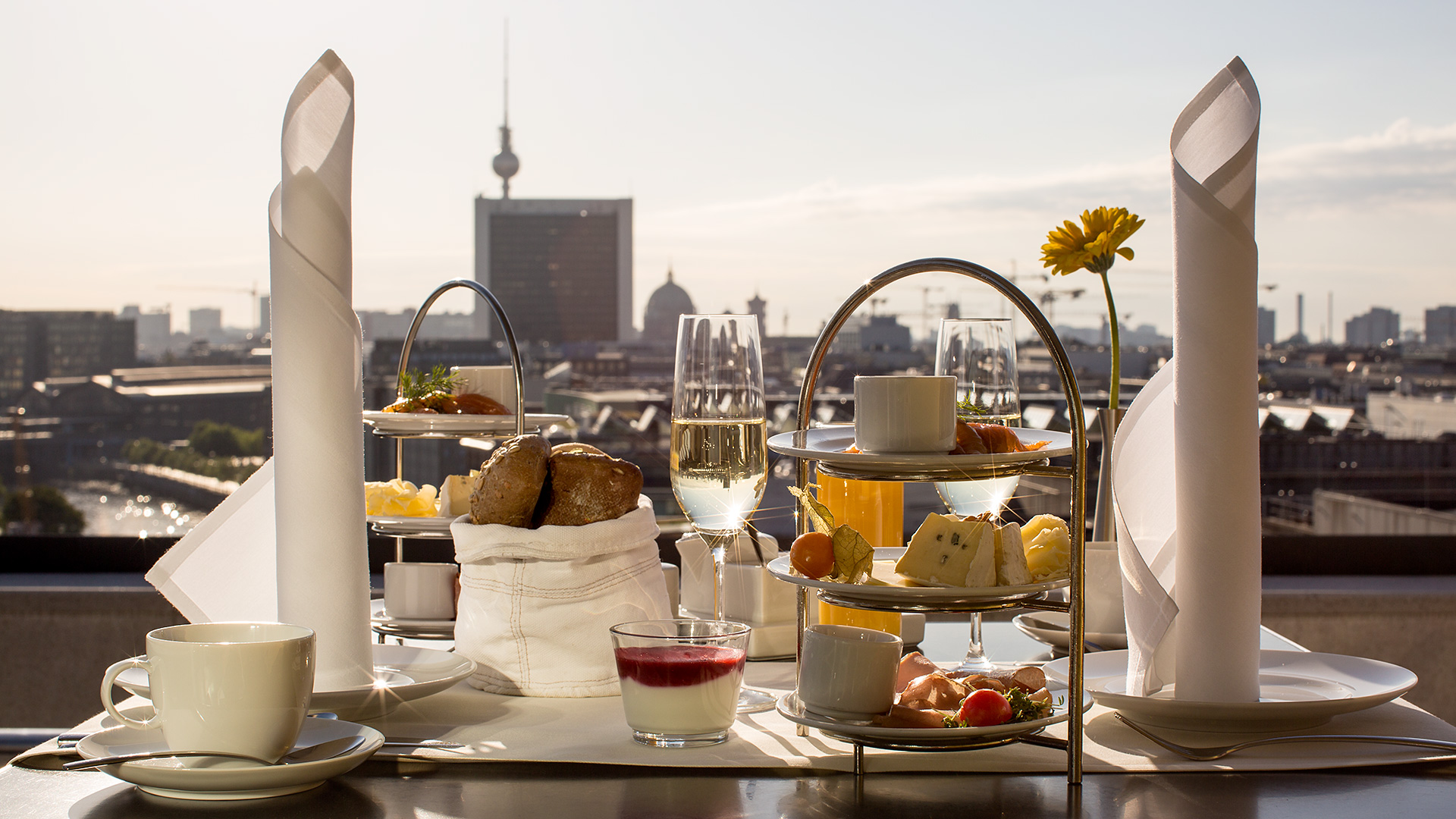 Kafer Dachgarten Restaurant Im Deutschen Bundestag Restaurants In Berlin Adresse Offnungszeiten Bewertungen Tel Infobel