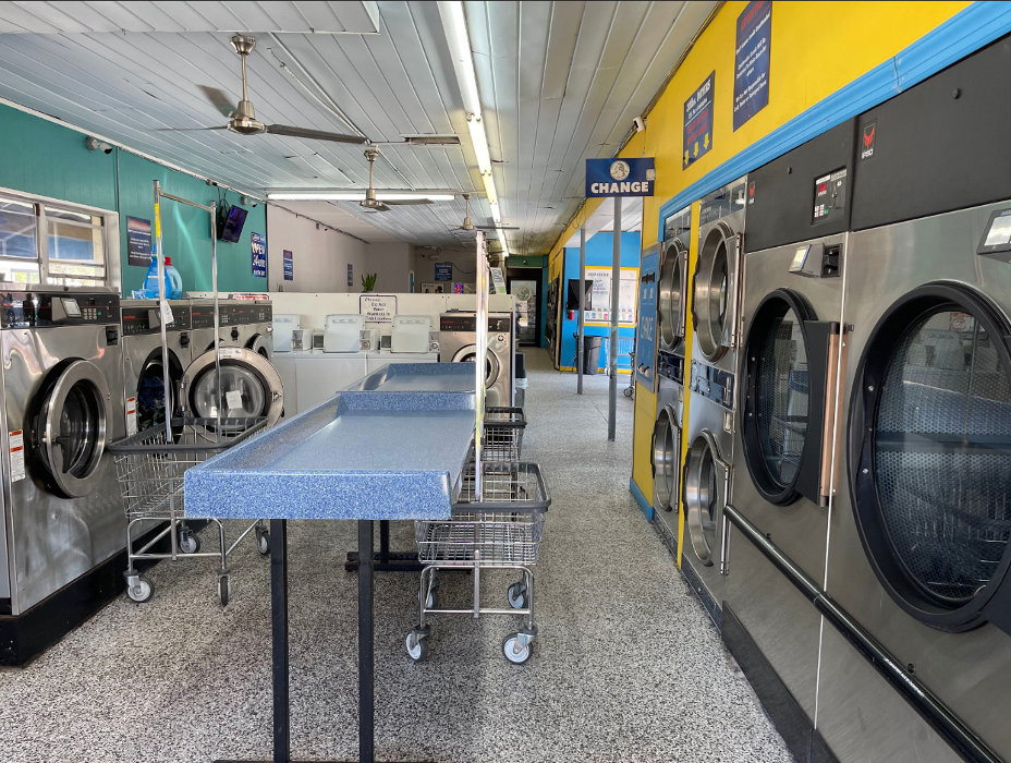 Ray's Coin Laundromat - Bradenton, FL