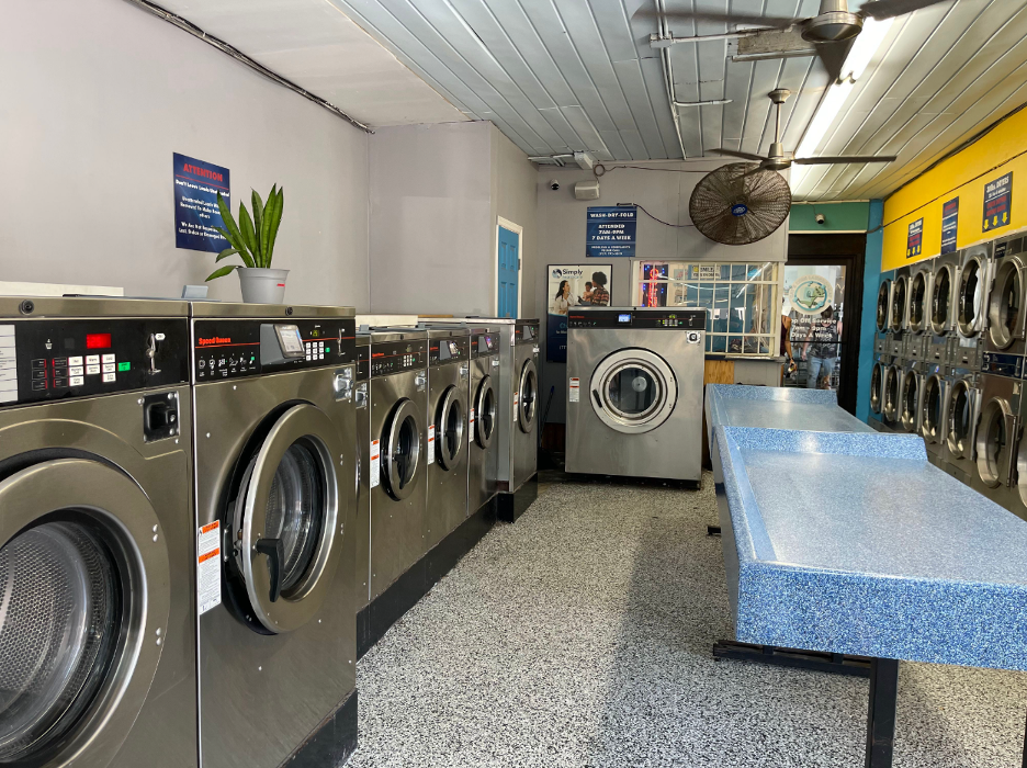 Ray's Coin Laundromat - Bradenton, FL