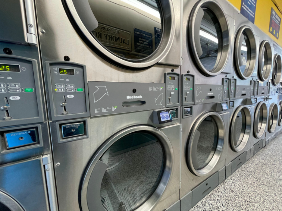 Ray's Coin Laundromat - Bradenton, FL