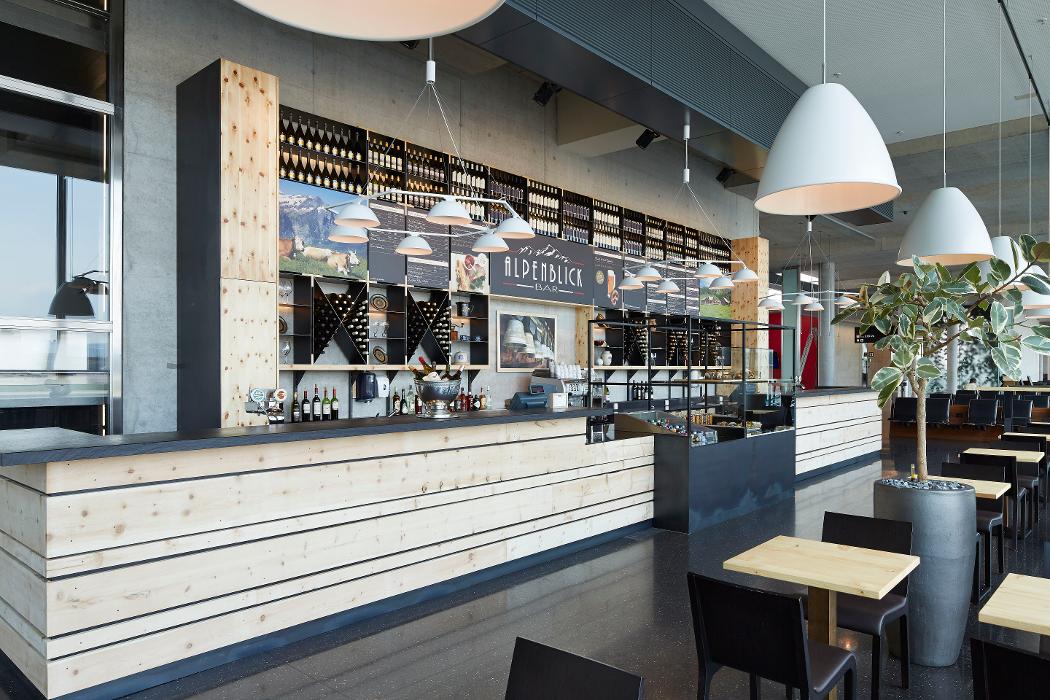 Alpenblick Bar, Flughafenstrasse in Kloten