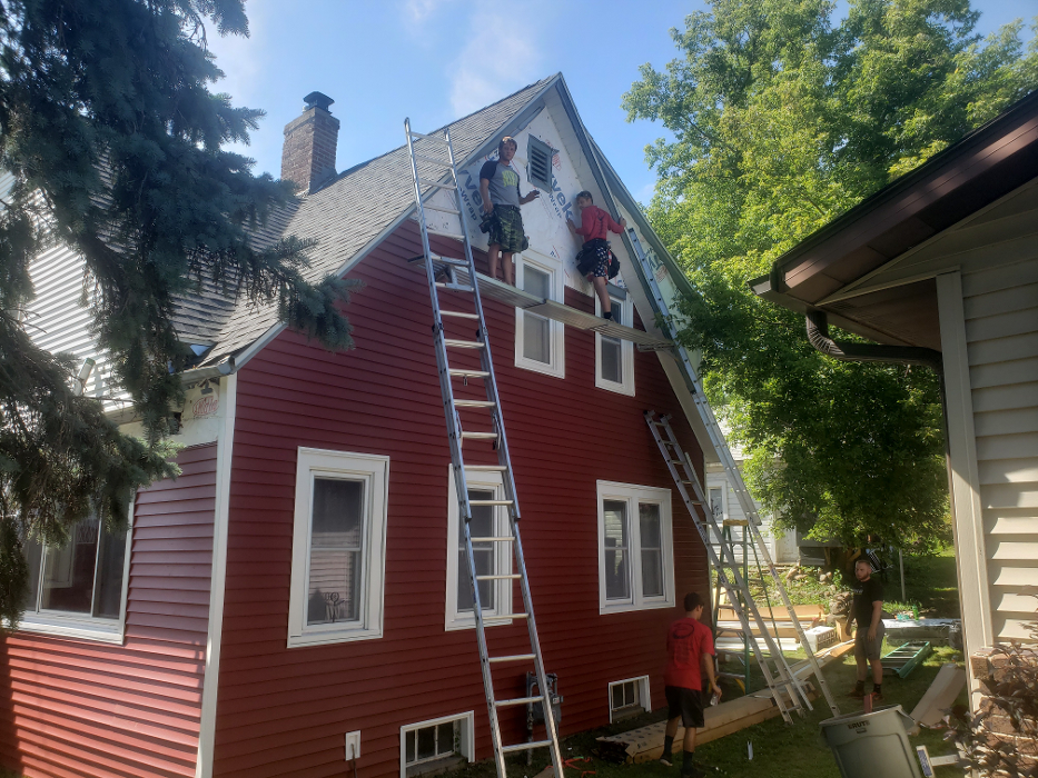 Expert Exteriors - Menomonee Falls, WI