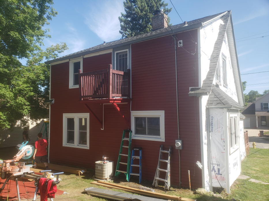 Expert Exteriors - Menomonee Falls, WI